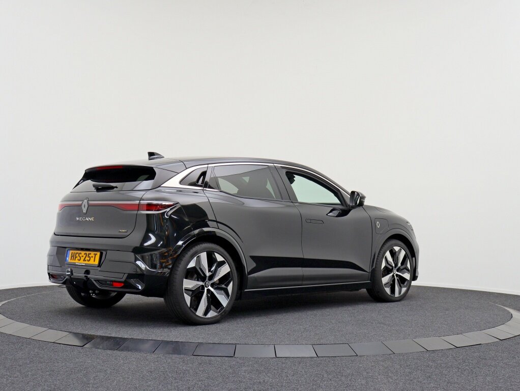 Renault Megane E-Tech c.r techno 60 kWh | trekhaak | 360 camera | stoelverwarming - Afbeelding 2