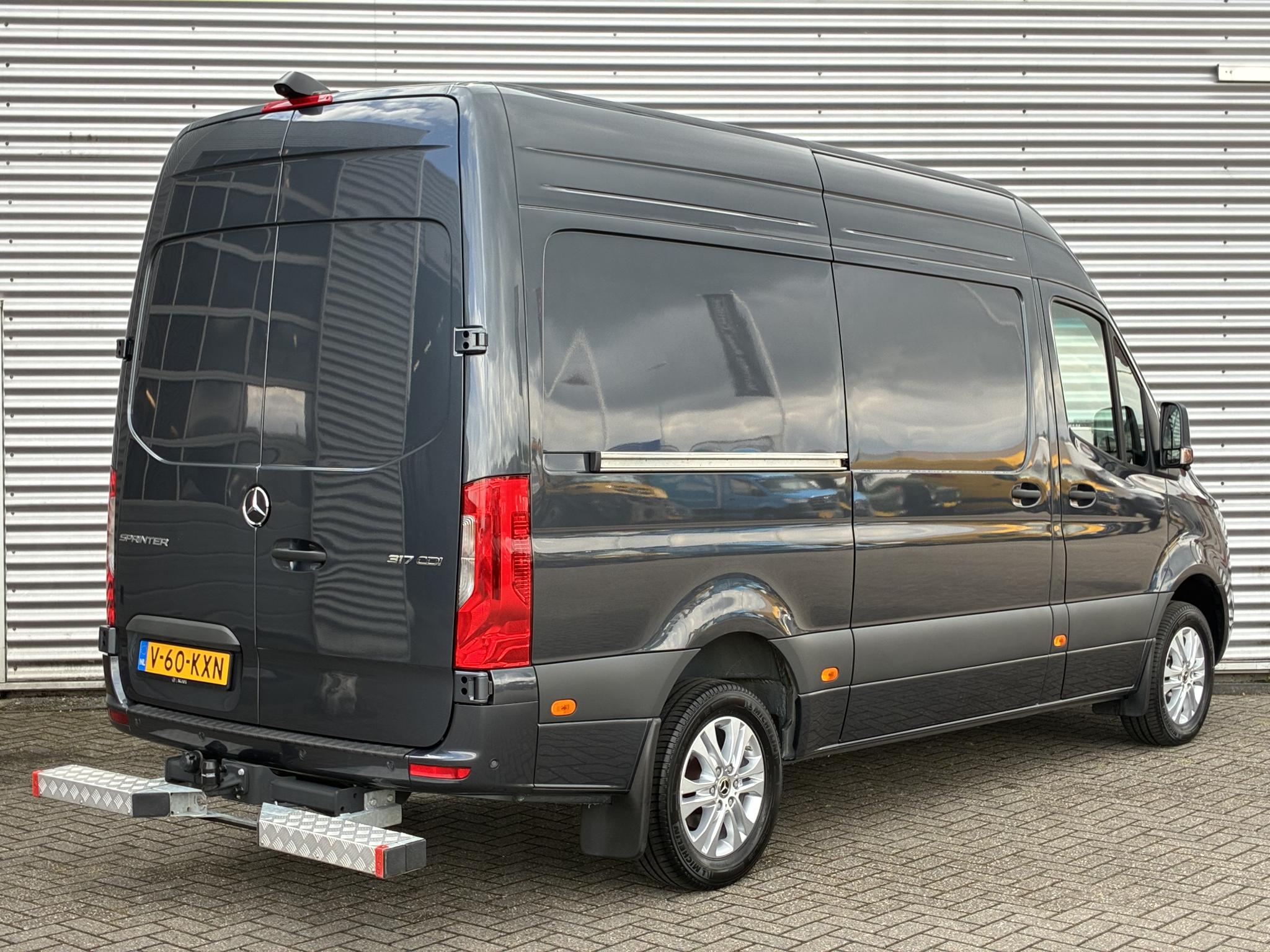 Mercedes-Benz Sprinter 317 CDI Select L2H2 Veel Extra's - Afbeelding 2