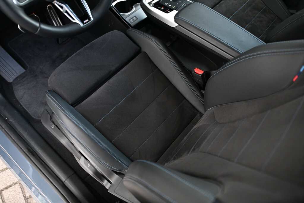BMW iX1 24