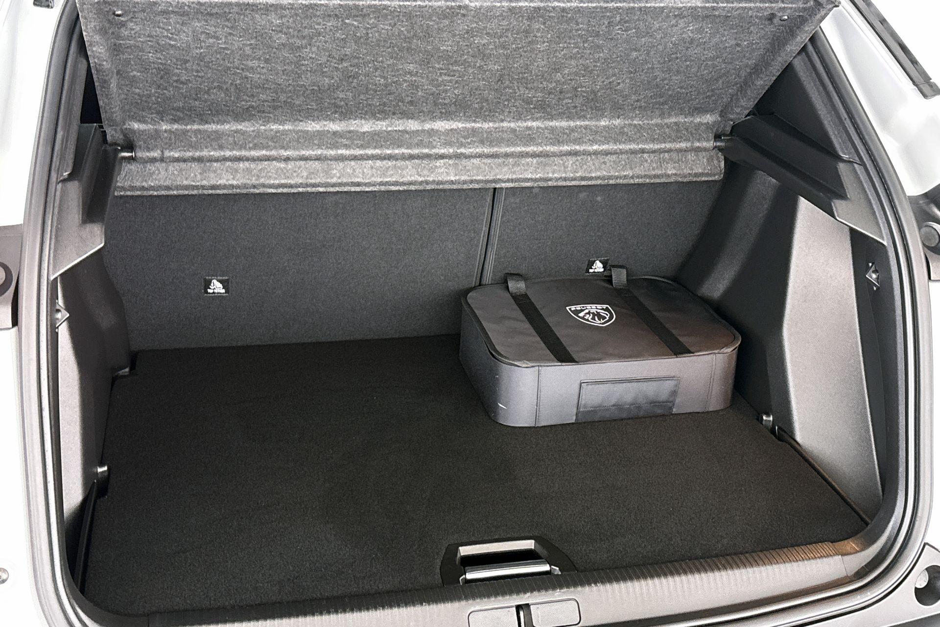 Peugeot e-2008