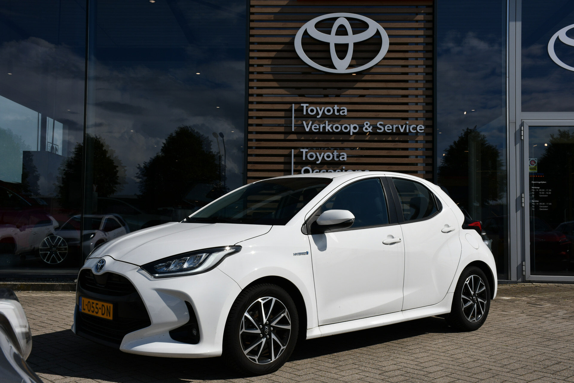 Toyota Yaris 1.5 Hybrid Dynamic Automaat 116pk