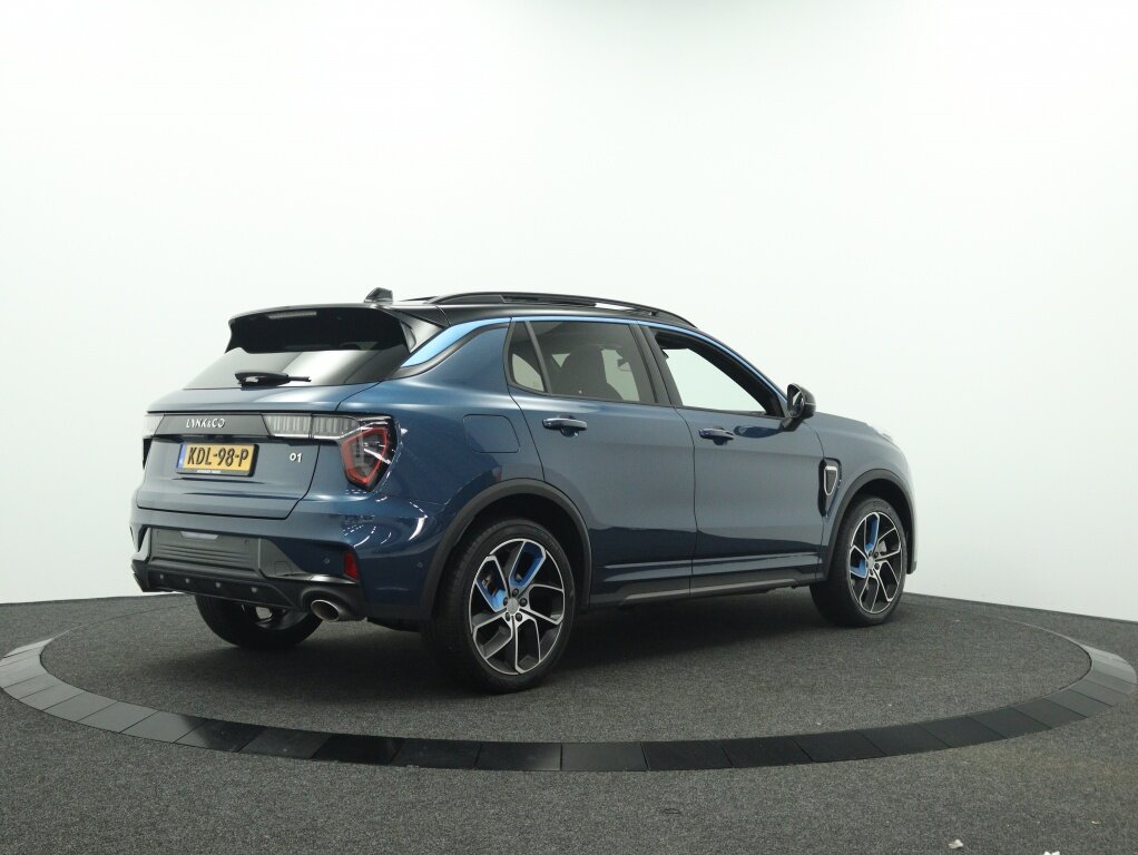 Lynk & Co 01 1.5 PHEV 261 PK | 360 graden camera | Panoramadak | Navigatie - Afbeelding 2