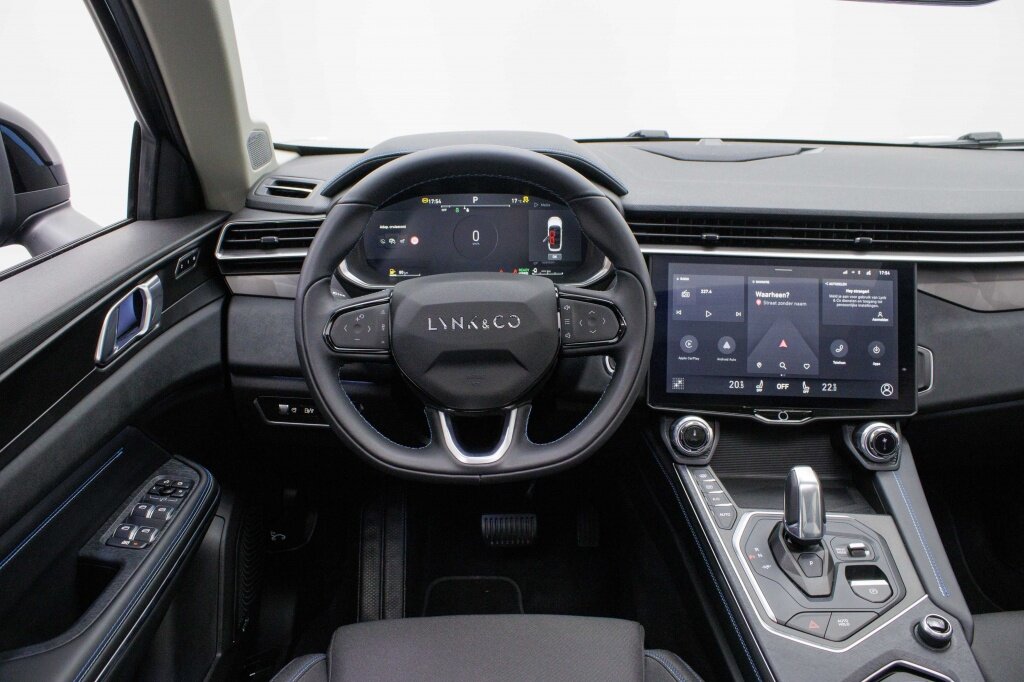 Lynk & Co 01 1.5 PHEV 261 PK | 360 graden camera | Panoramadak | Navigatie - Afbeelding 4