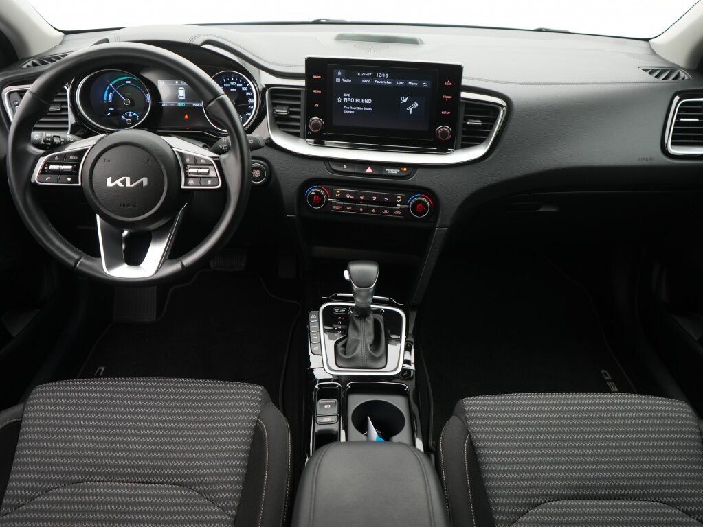 Kia Ceed Sportswagon 1.6 GDi PHEV DynamicLine | Camera | Carplay navigatie | Cruise control - Afbeelding 3