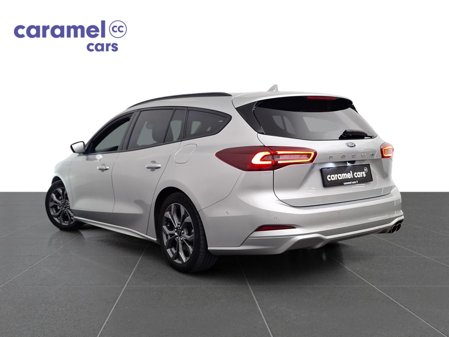 Ford Focus ST-LINE BREAK AUTOMAAT *CARPLAY*CAMERA SENSOREN*ZETELVERWARMING*DAB*GPS* - Afbeelding 4