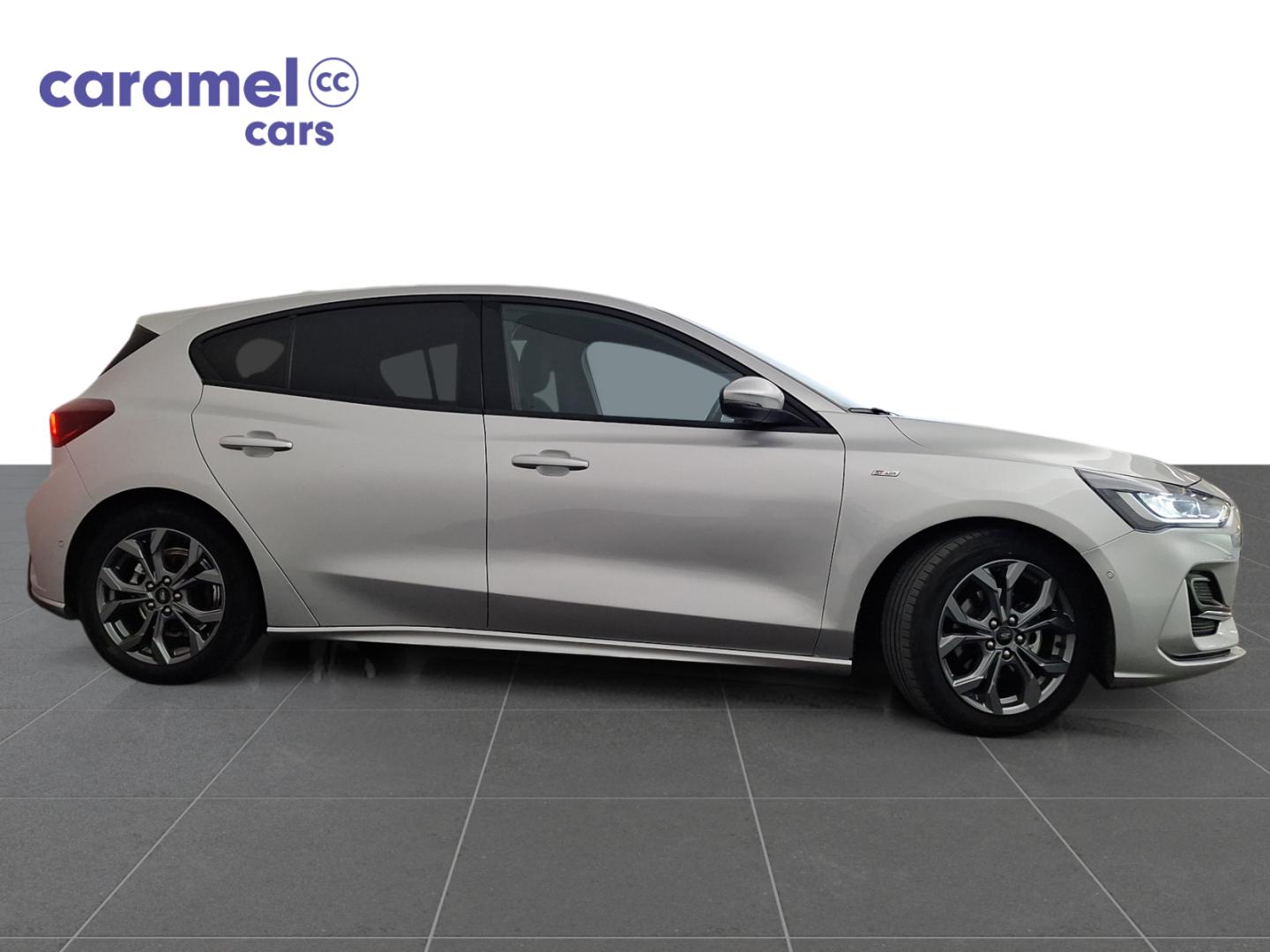 Ford Focus ST-LINE AUTOMAAT *CARPLAY*CAMERA SENSOREN*ZETELVERWARMING*DAB*GPS* - Afbeelding 3