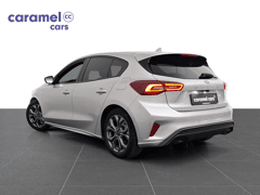 Ford Focus ST-LINE AUTOMAAT *CARPLAY*CAMERA SENSOREN*ZETELVERWARMING*DAB*GPS* - Afbeelding 4