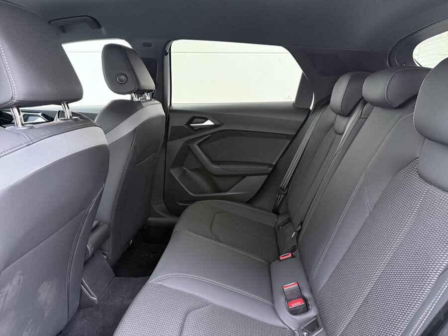 Audi A1 Sportback 25 TFSI S-line