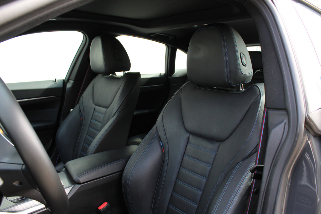 BMW i4 10