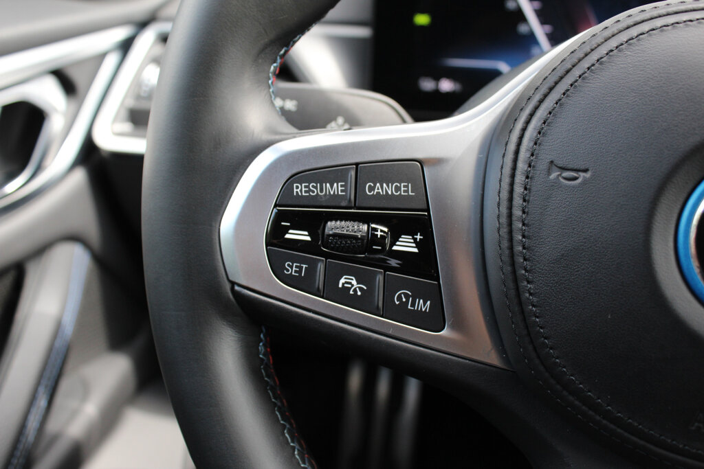 BMW i4 21