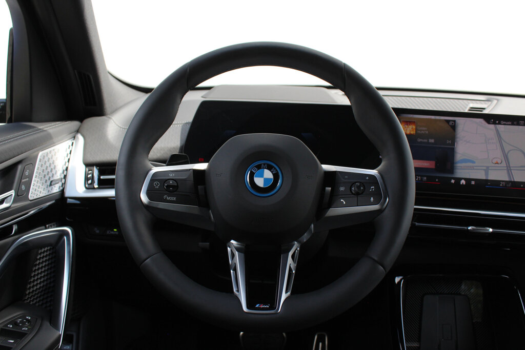 BMW iX2 6