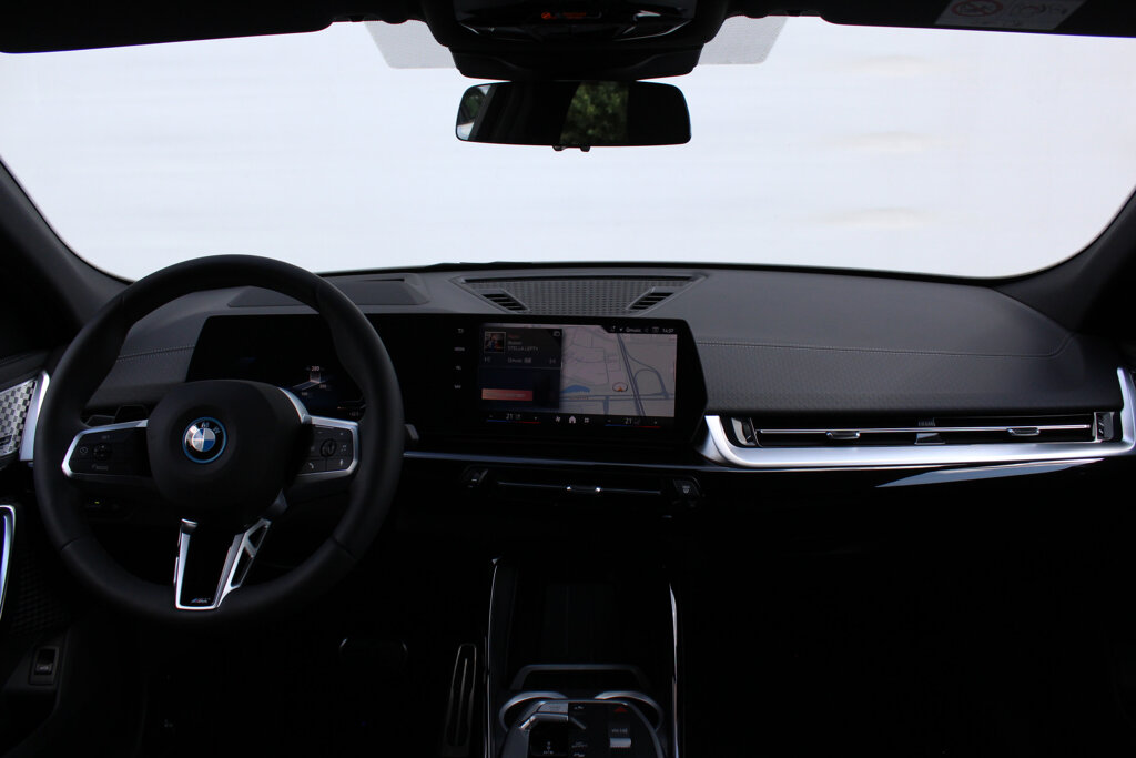 BMW iX2 32
