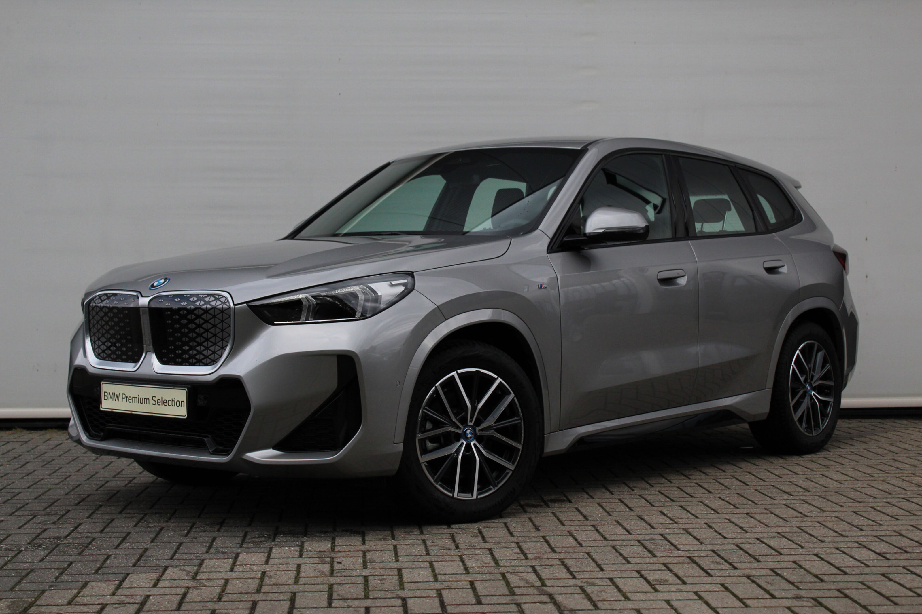 BMW iX1 xDrive30 M Sport