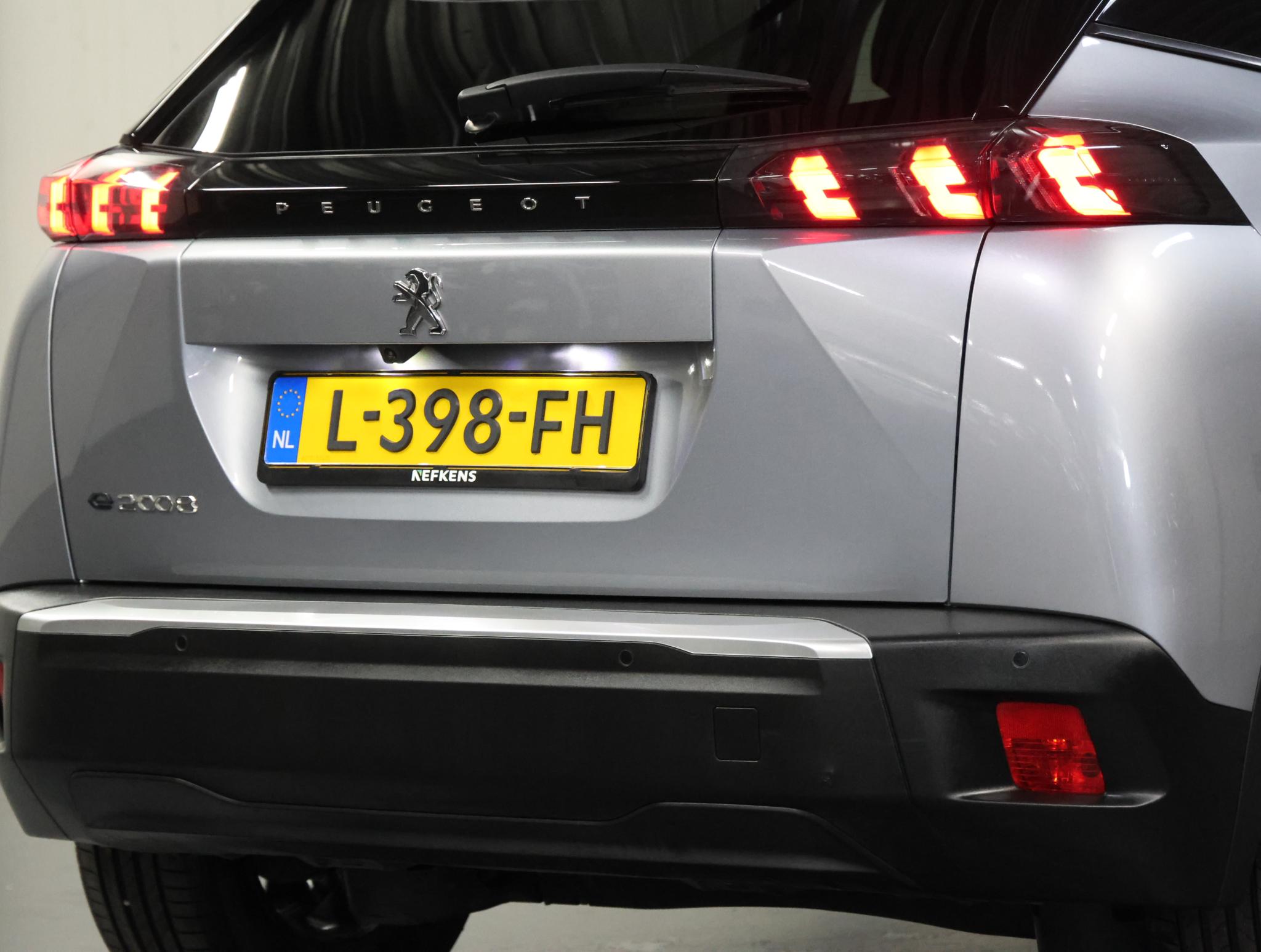 Peugeot e-2008