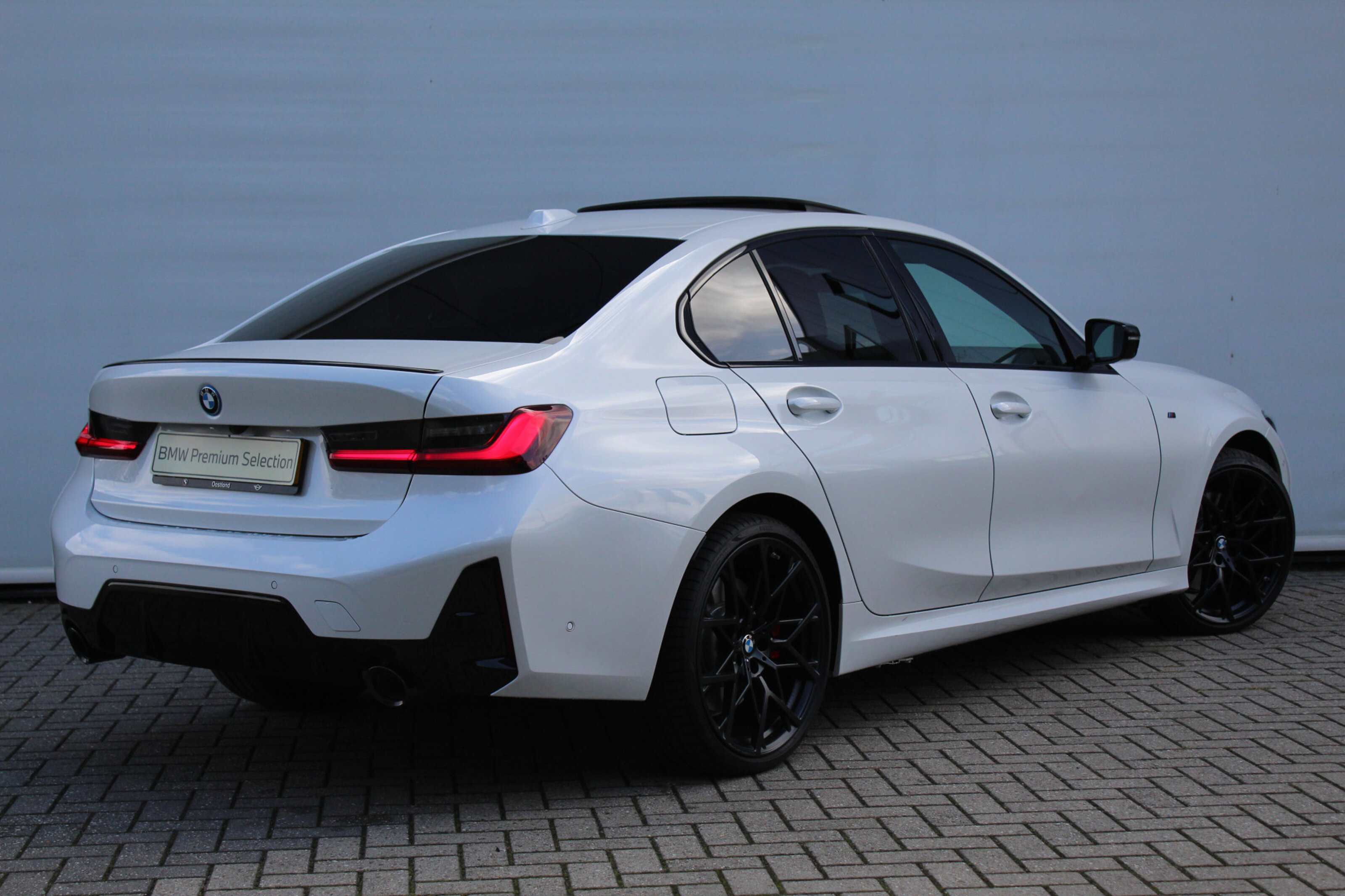 BMW 3 Serie 330e M Sport Automaat