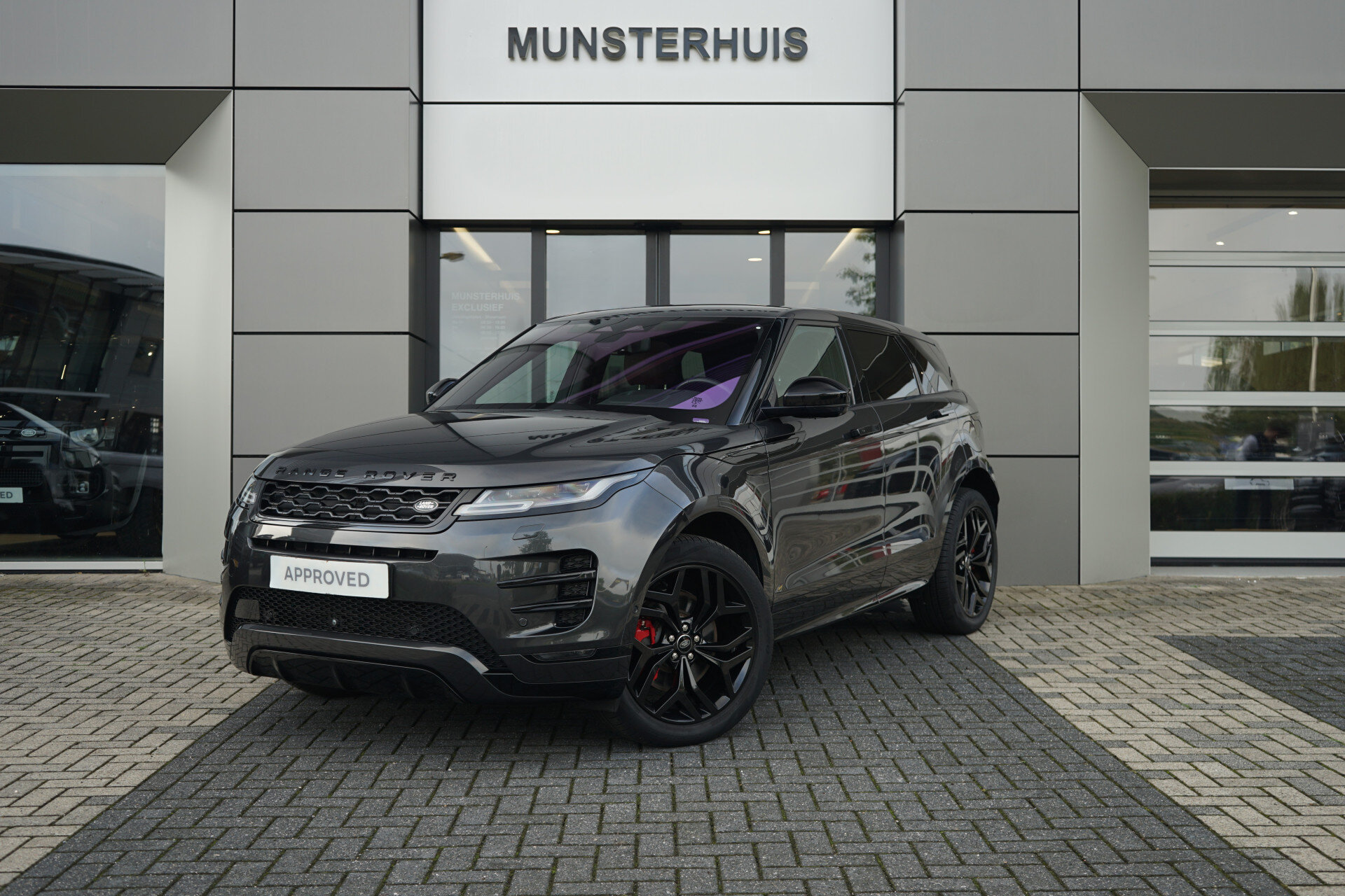 Land Rover Range Rover Evoque P300e AWD Autobiography