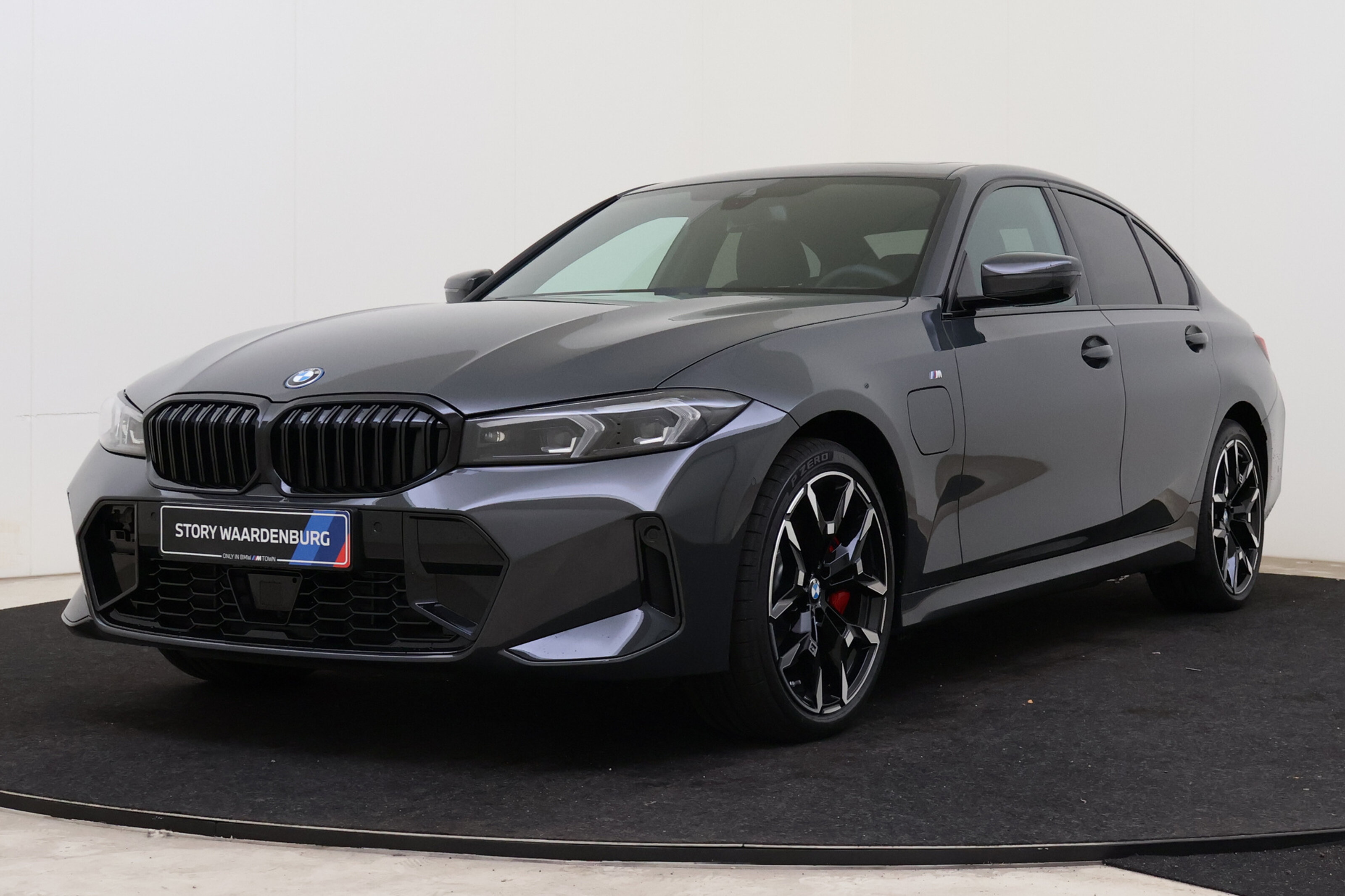 BMW 3 Serie 330e M Sport Automaat