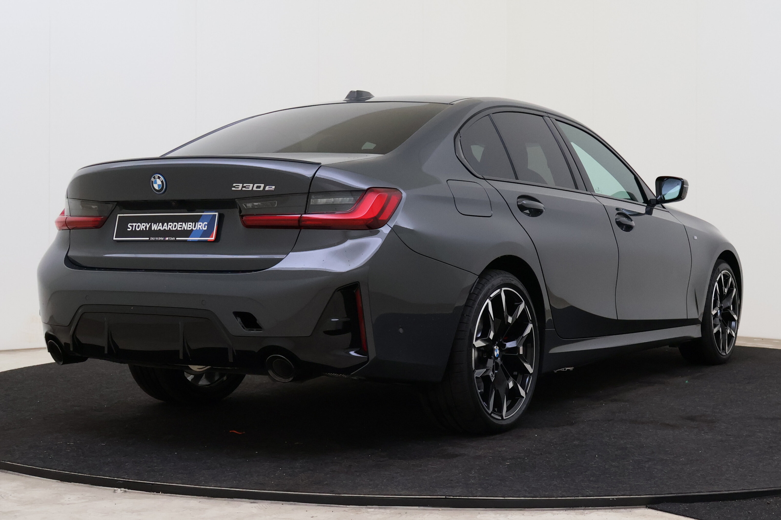 BMW 3 Serie 330e M Sport Automaat
