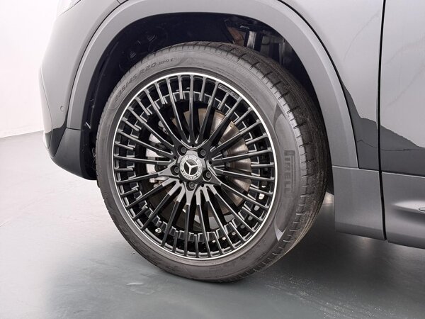 20" multispaaks lichtmetalen AMG-velgen 20" multispaaks lichtmetalen AMG-velgen
