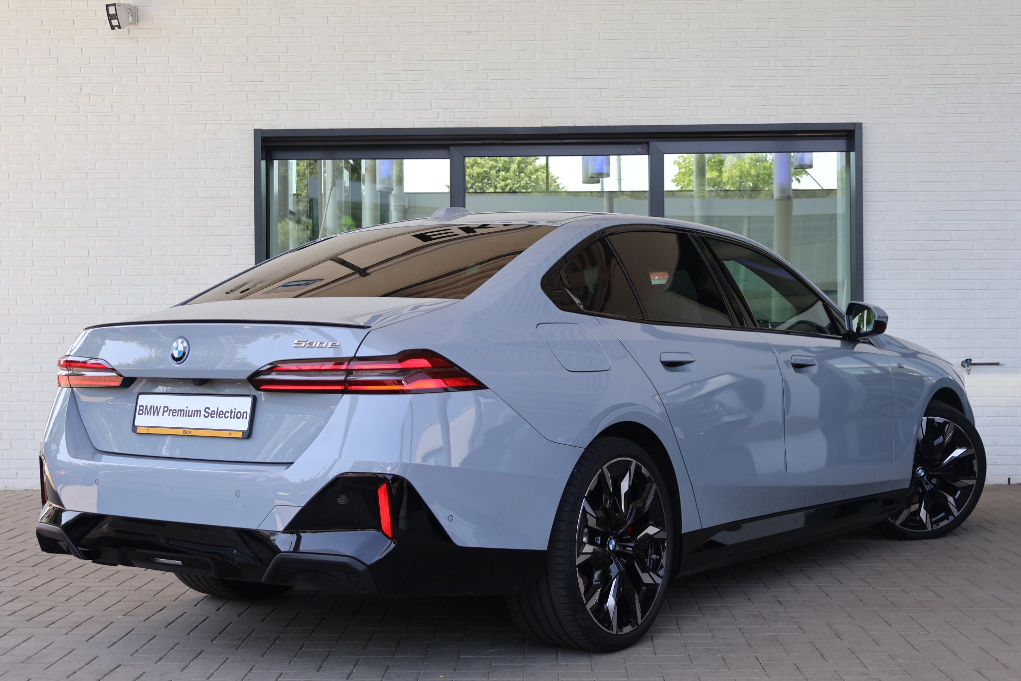 BMW 5-serie 530e M Sport Edition - Afbeelding 2