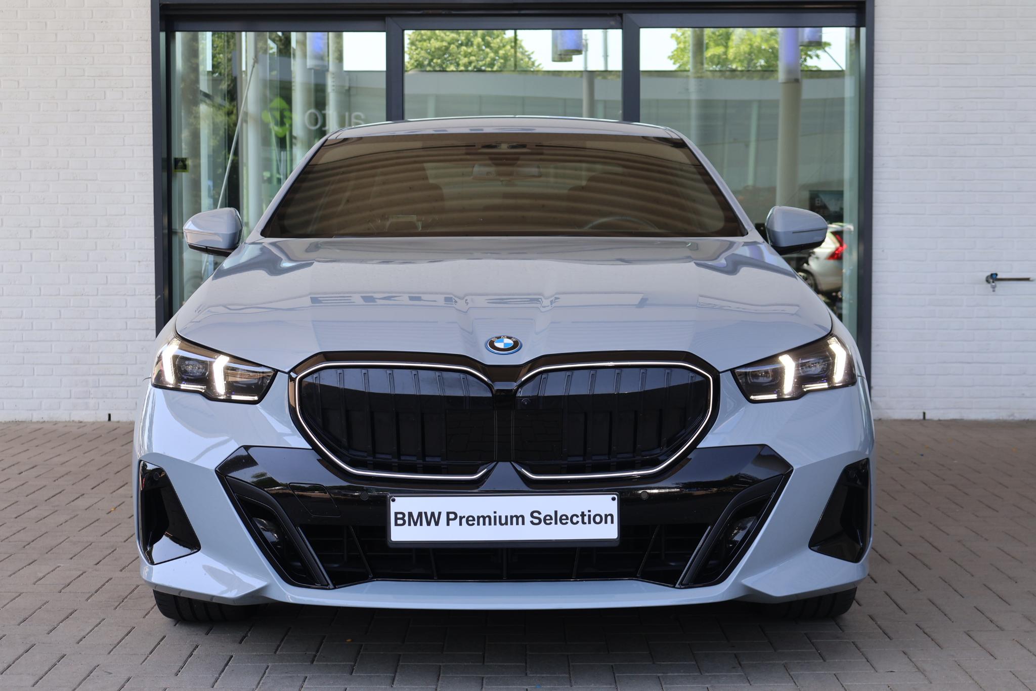BMW 5-serie 530e M Sport Edition - Afbeelding 3