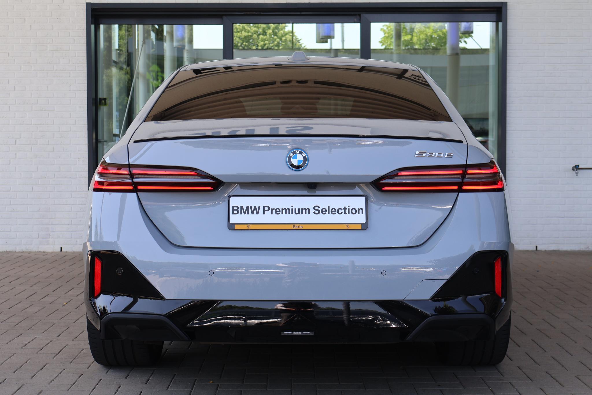 BMW 5-serie 530e M Sport Edition - Afbeelding 4