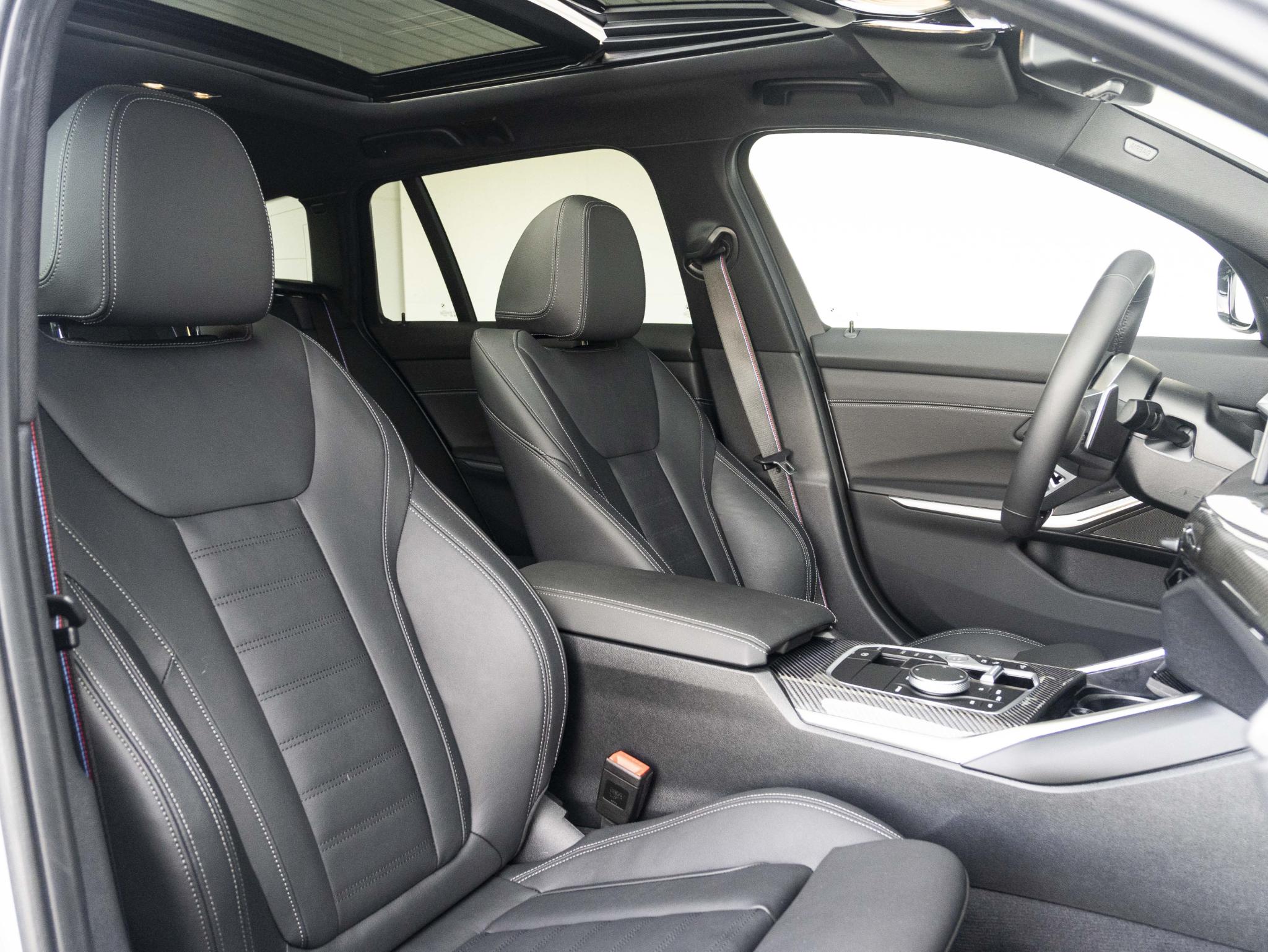 BMW 3 Serie 330e Touring - Afbeelding 4