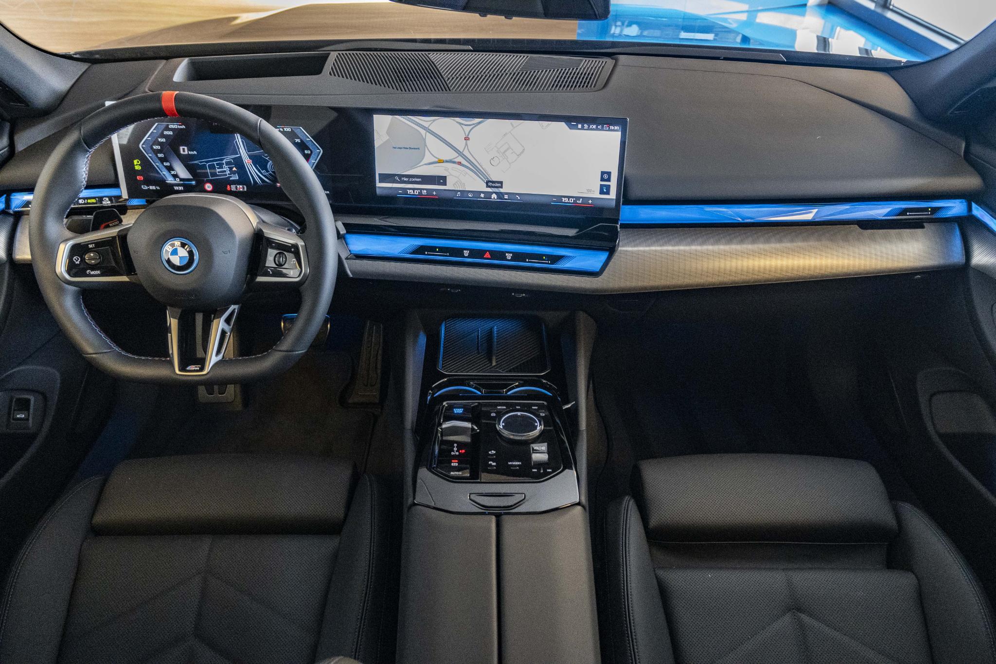 BMW i5 M60 xDrive Sedan - Afbeelding 3