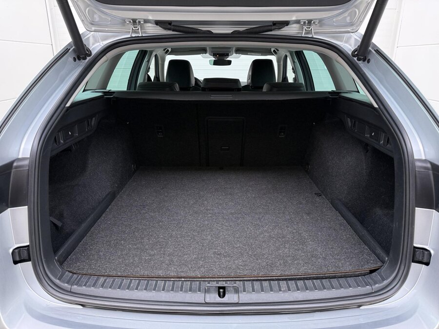 Škoda Octavia Combi 1.4 TSI iV PHEV Edition Plus