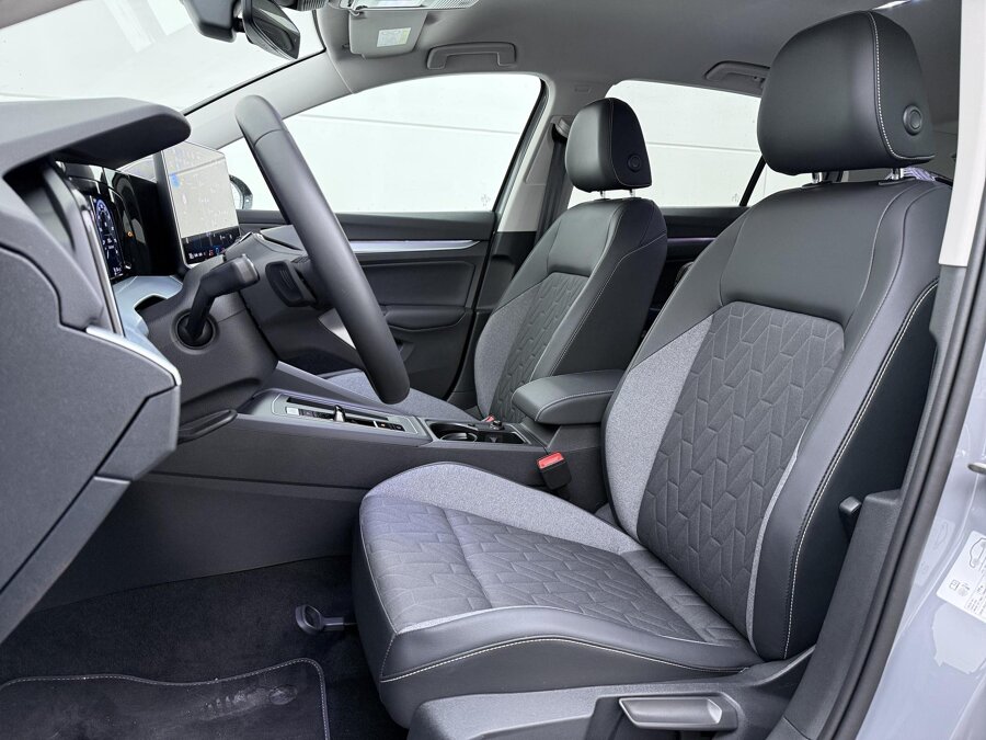 Volkswagen Golf 1.5 eHybrid Life
