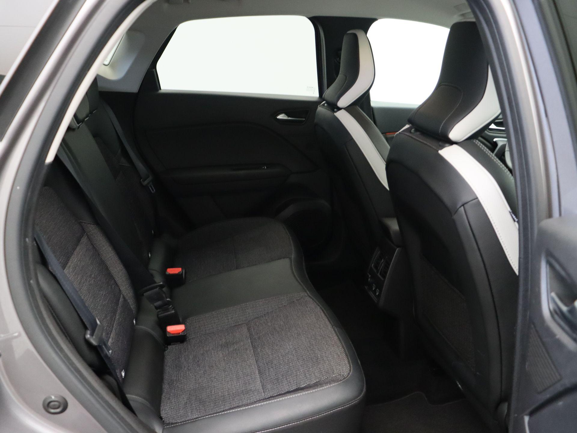 Renault Captur E-Tech Plug-in Hybrid 160pk Intens - Afbeelding 10