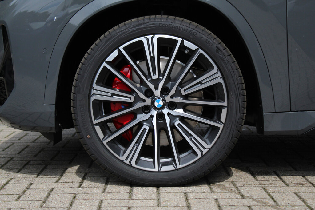 BMW X1 13