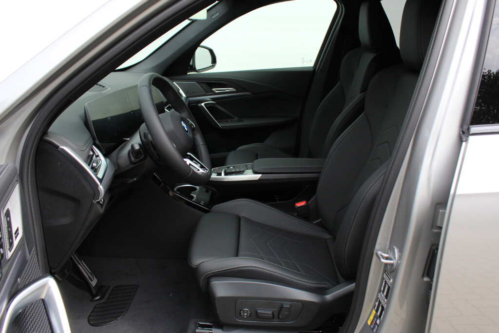 BMW X1 8
