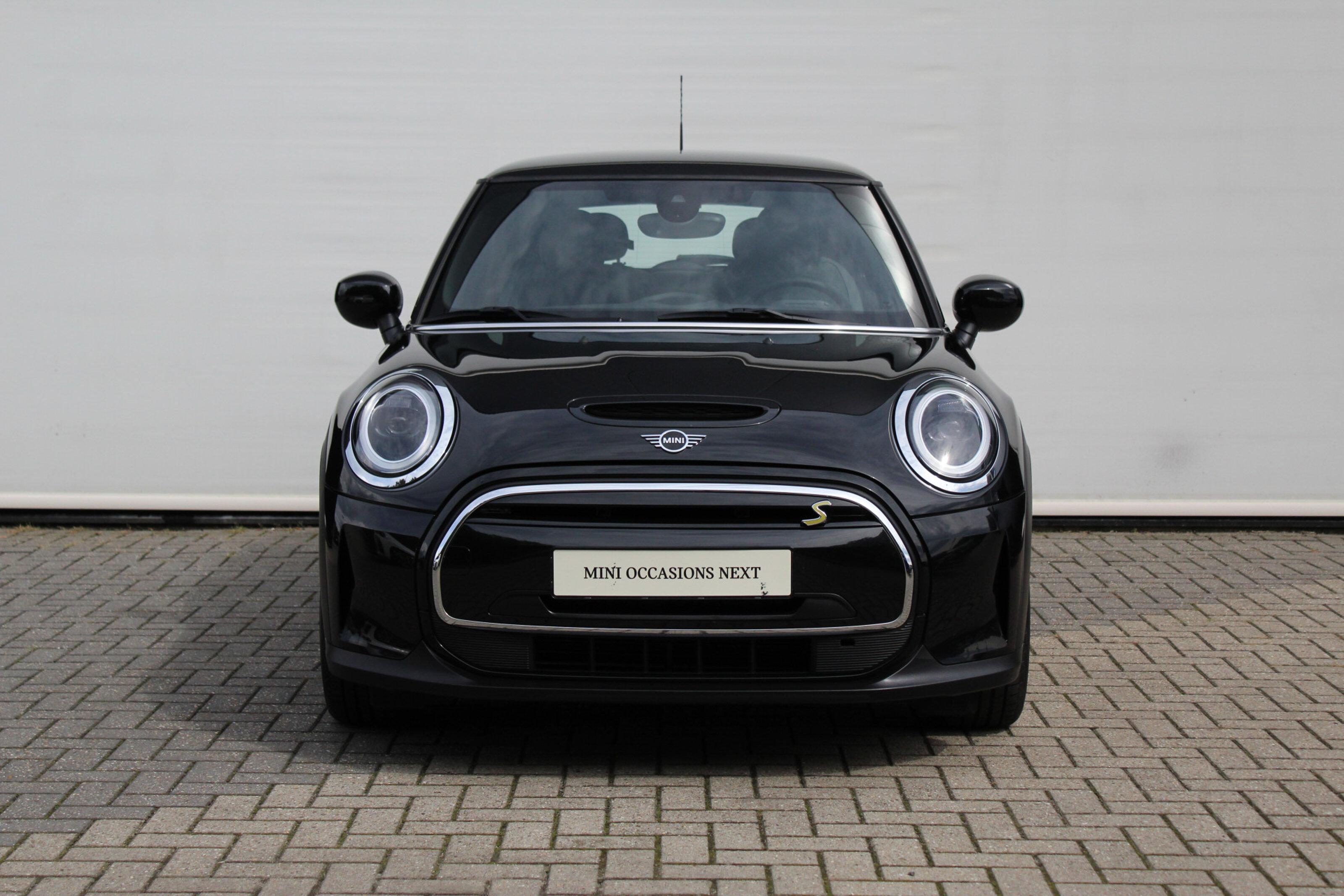 MINI Electric Classic Camden