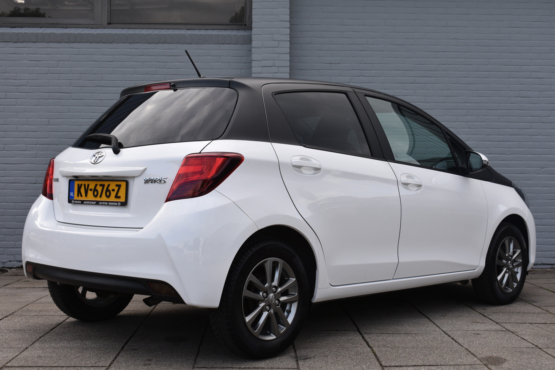 Toyota Yaris 1.3 VVT-i Trend Bi-Tone Handgeschakeld 100pk - Afbeelding 3
