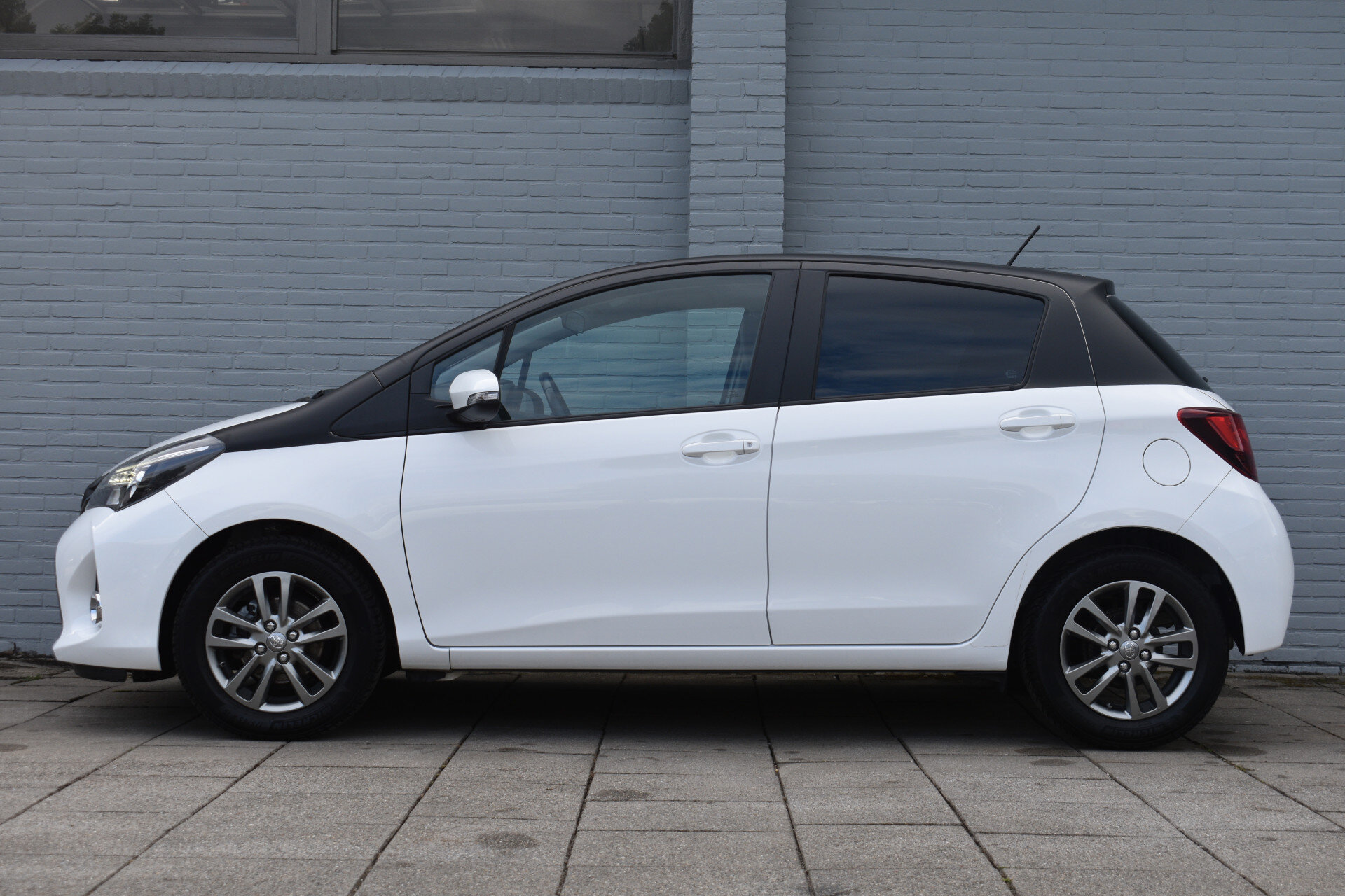 Toyota Yaris 1.3 VVT-i Trend Bi-Tone Handgeschakeld 100pk - Afbeelding 5