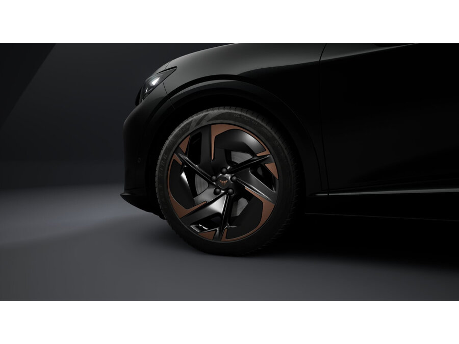 CUPRA Tavascan Adrenaline