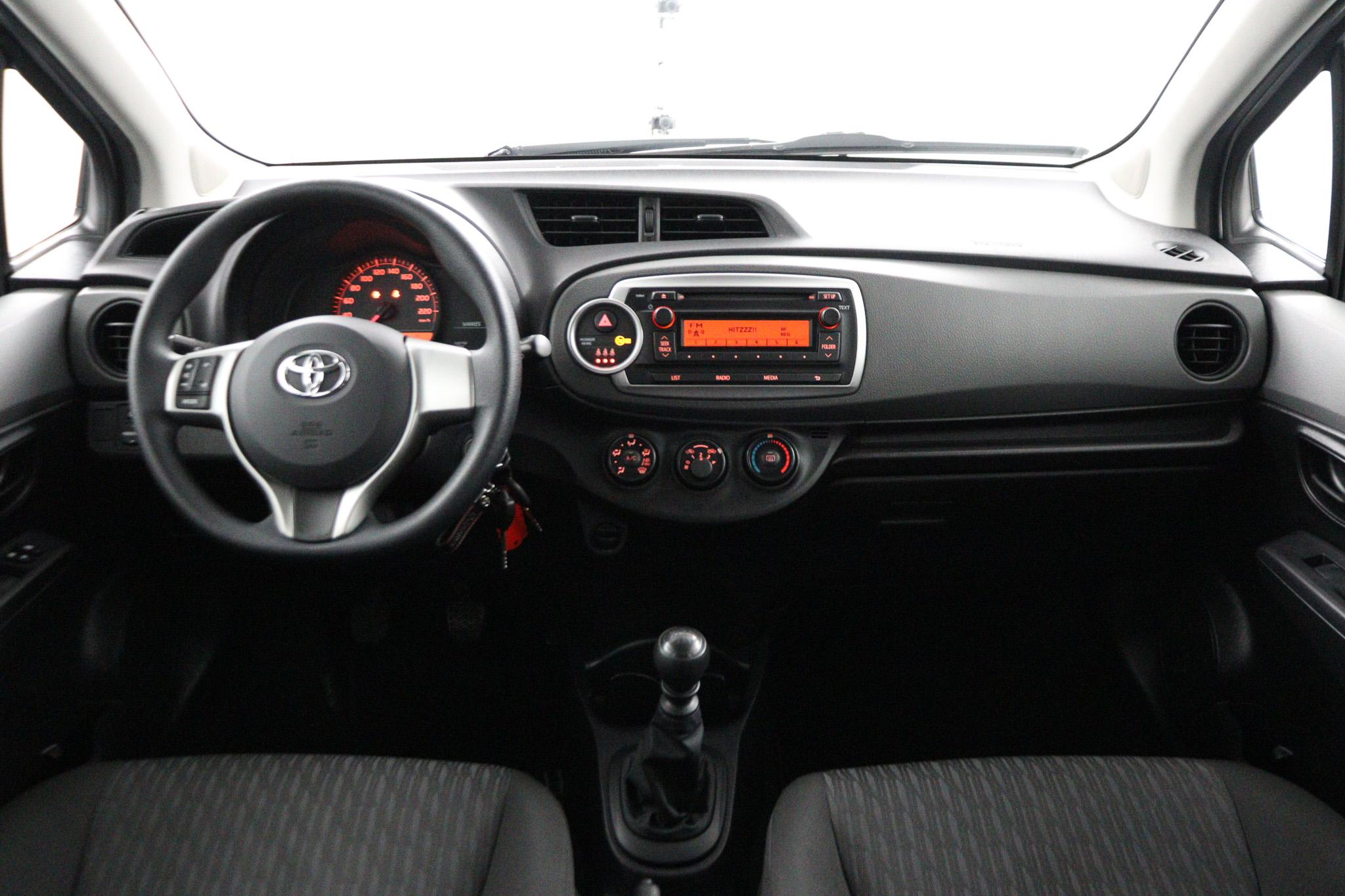 Toyota Yaris 1.3 VVT-i Now - Afbeelding 4