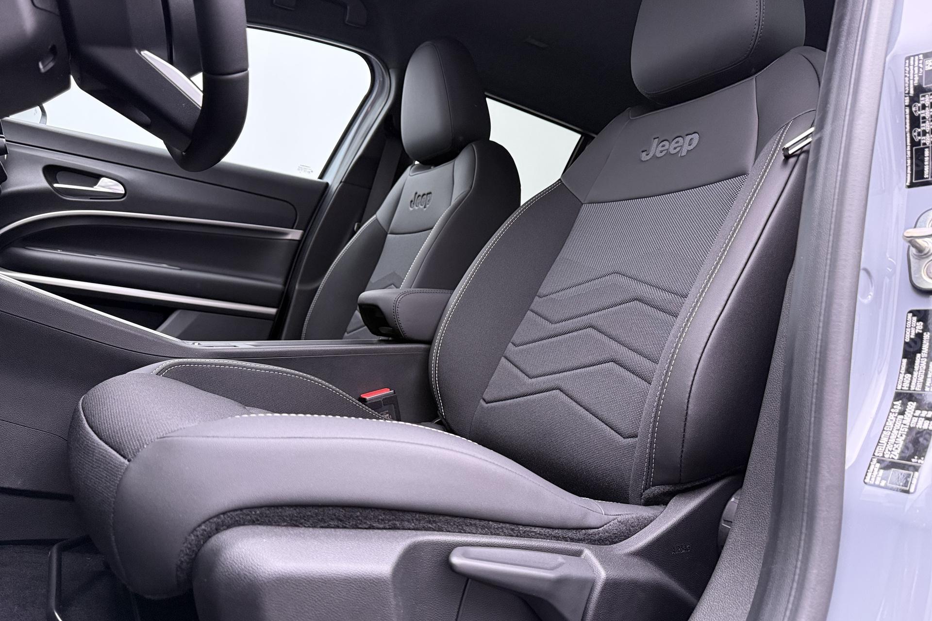 Jeep Avenger 1.2 e-Hybrid Summit - Afbeelding 5