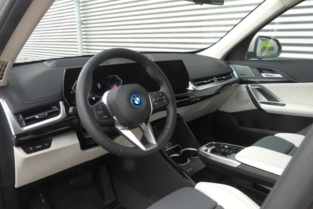 BMW X1 12