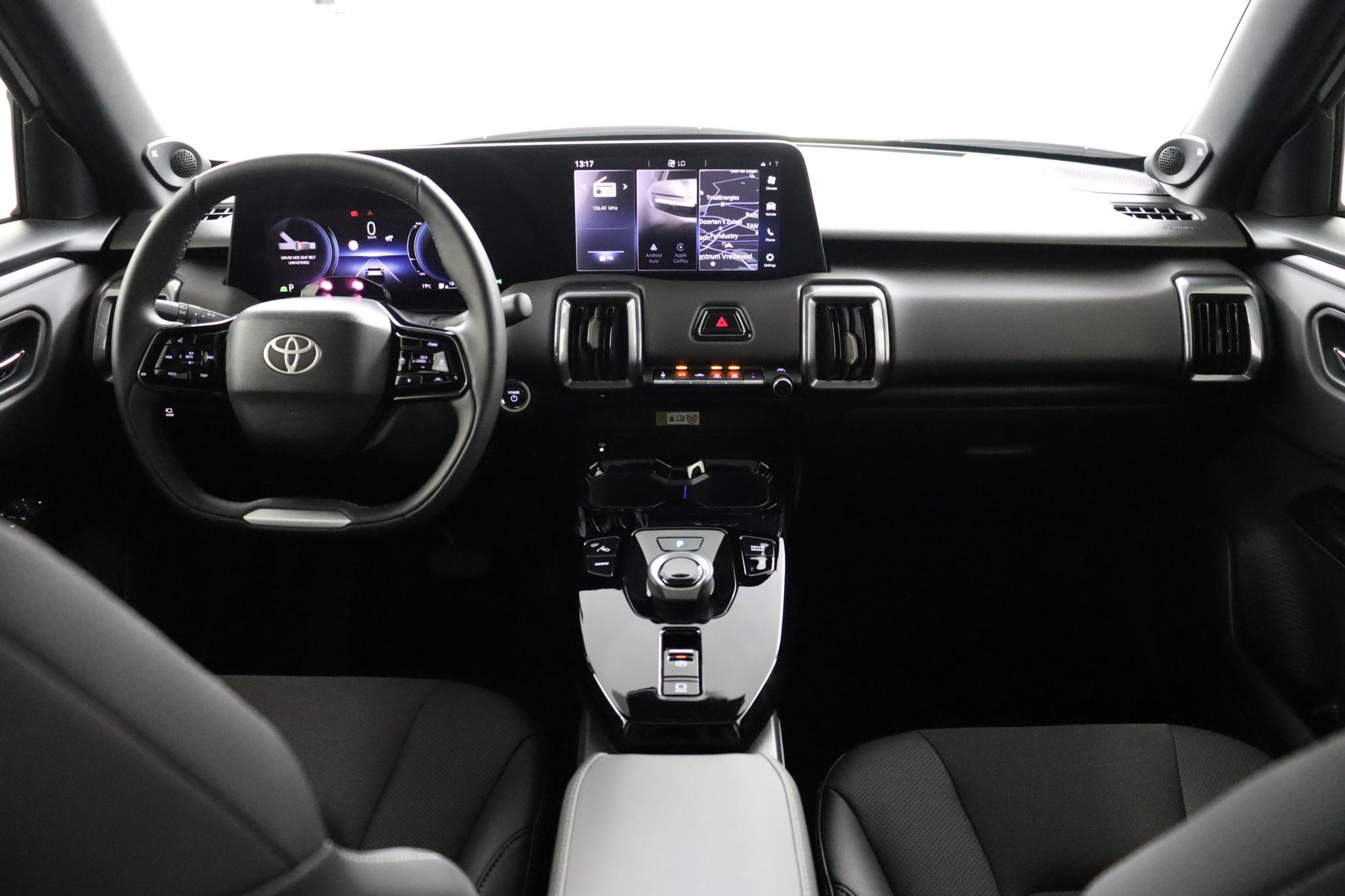 Toyota Urban Cruiser Executive 61 kWh - Afbeelding 4