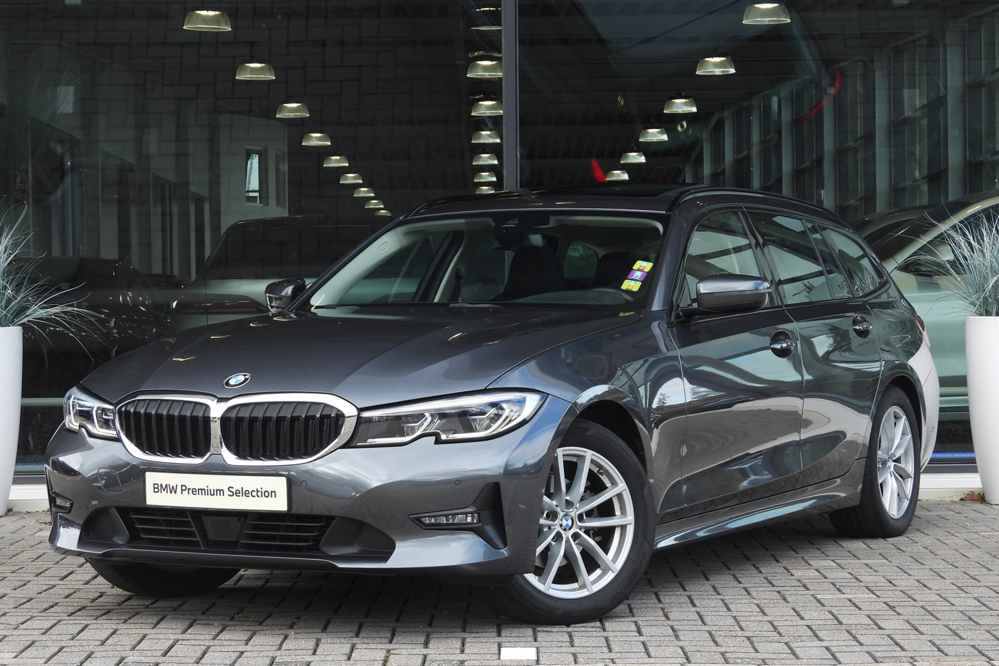 BMW 3 Serie Touring 318i High Executive Automaat