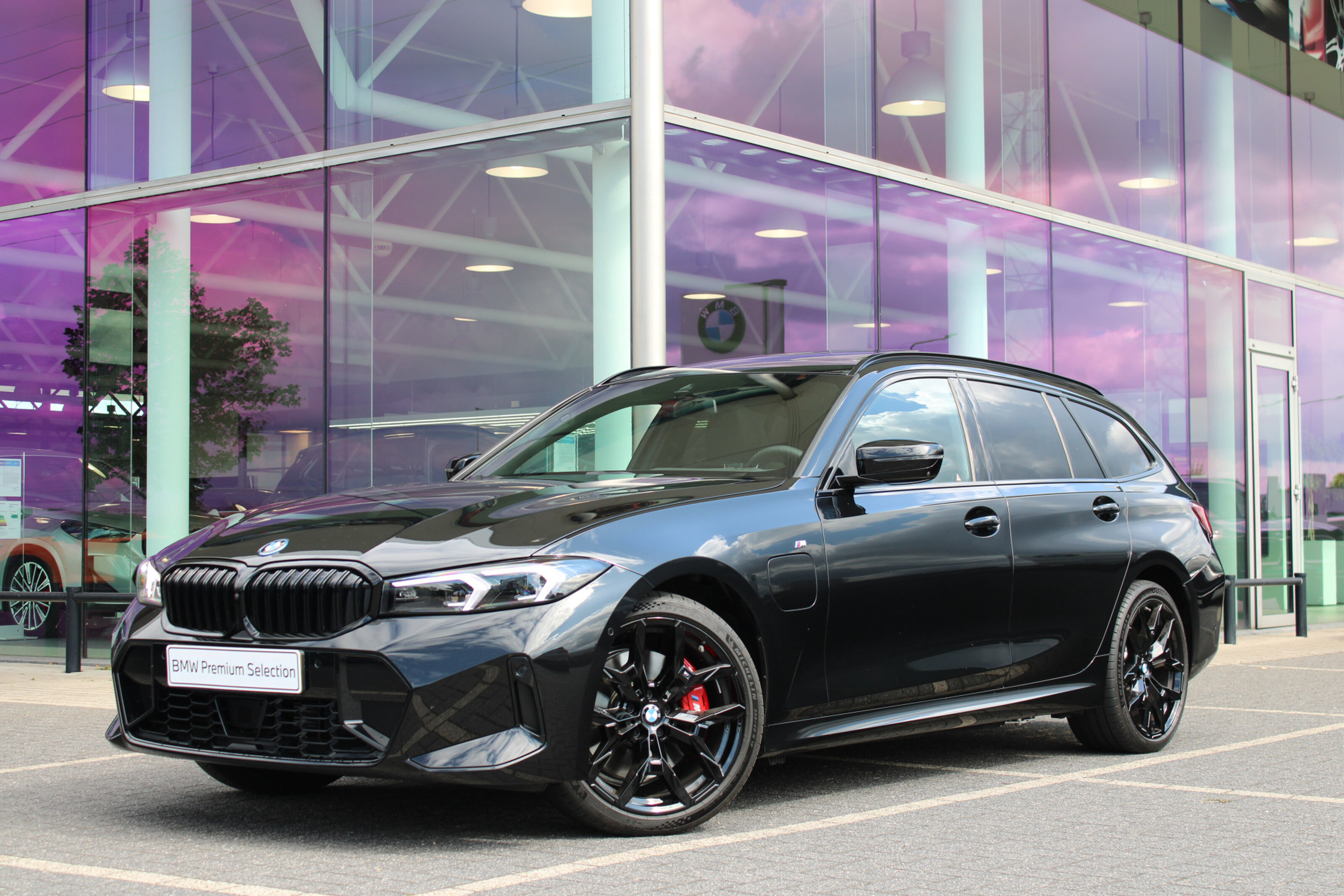 BMW 3 Serie Touring 330e M Sport Automaat