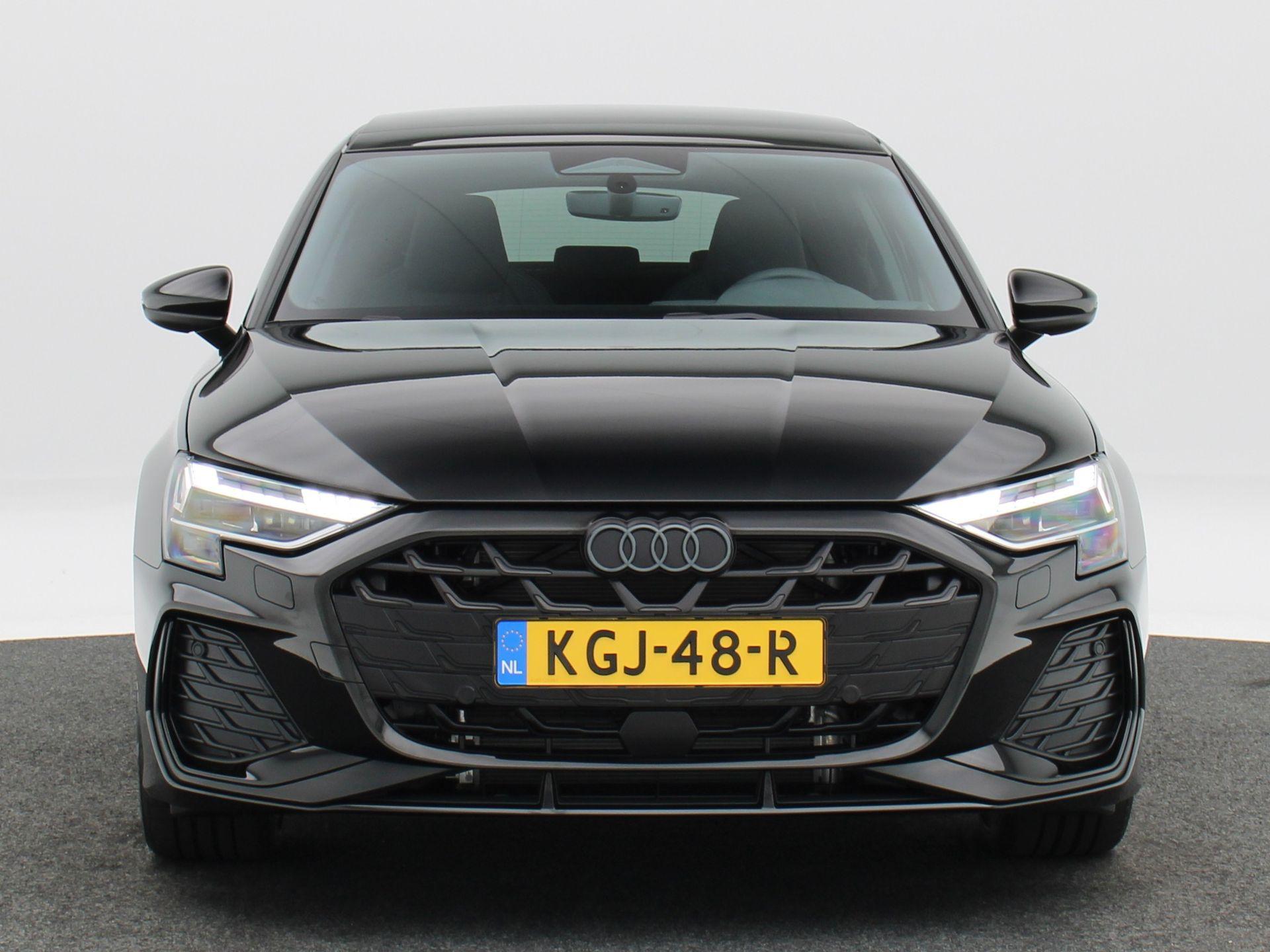 Audi A3 Sportback 45 TFSi e 272 Pk S-Line Competition - Afbeelding 4
