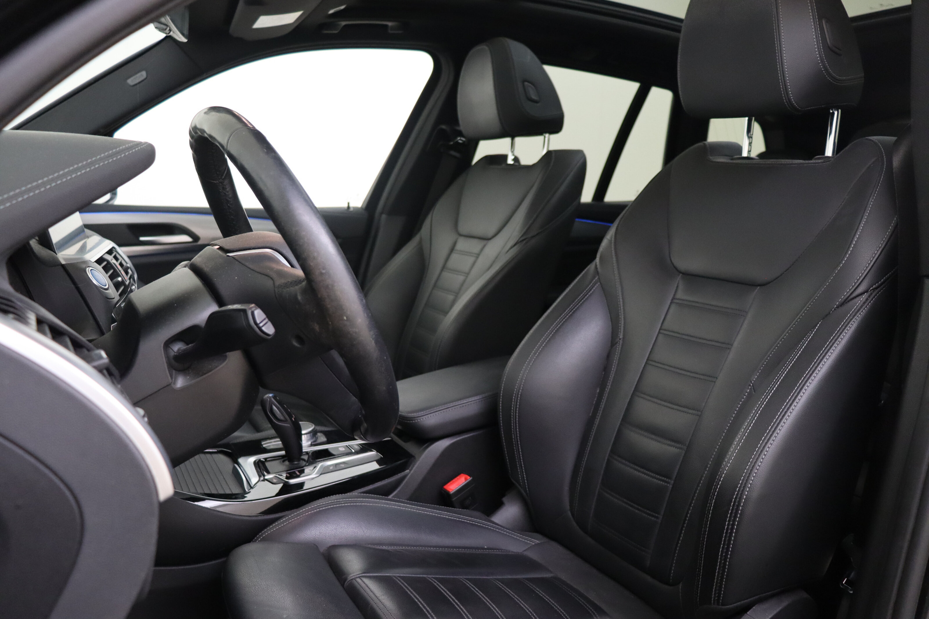 BMW iX3 8
