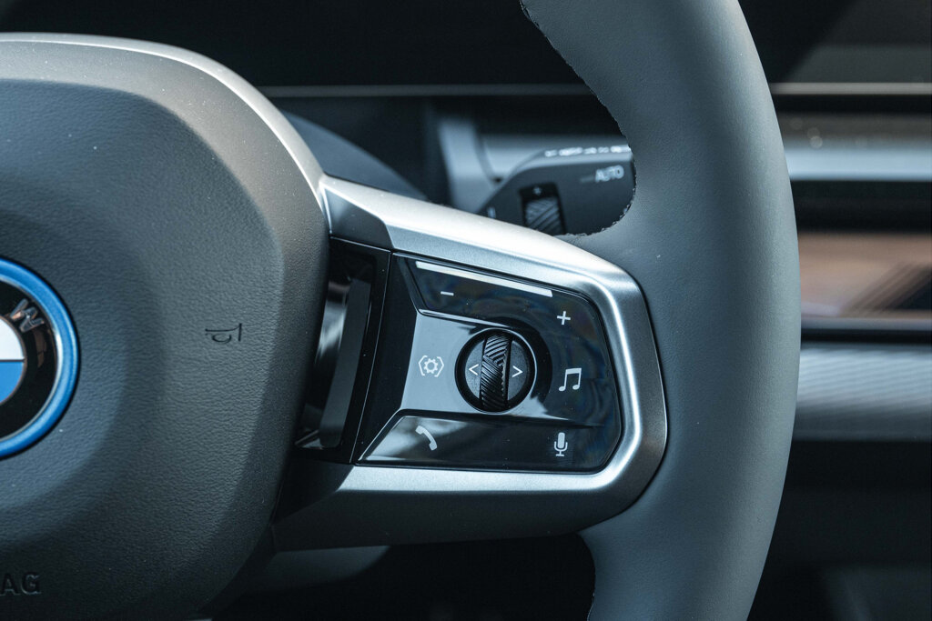 BMW i5 9