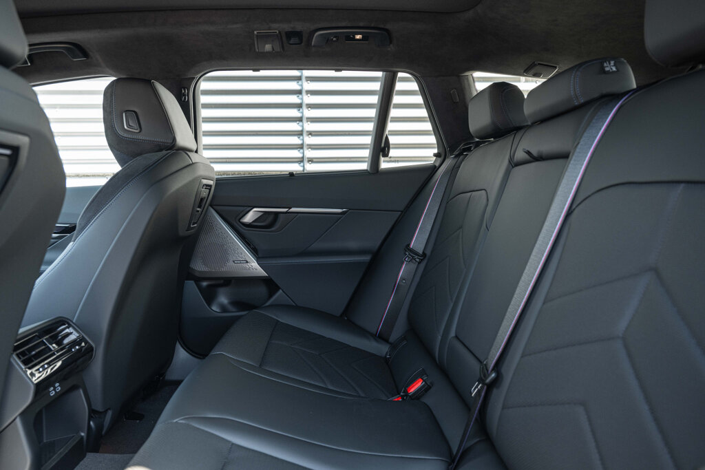 BMW i5 16