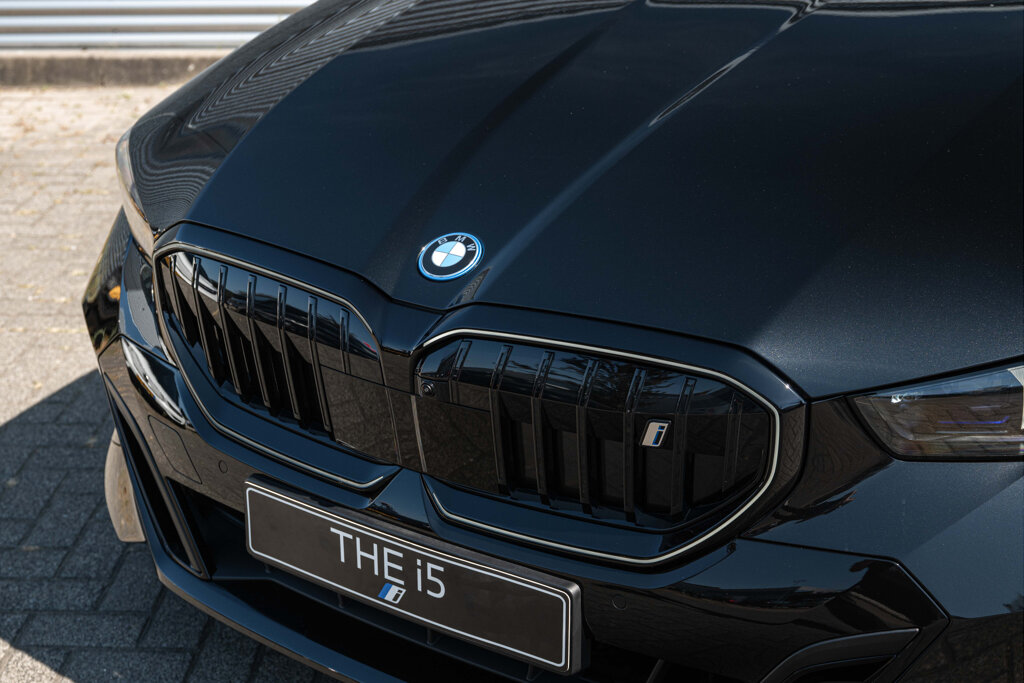 BMW i5 18