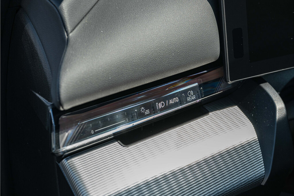 BMW i5 21