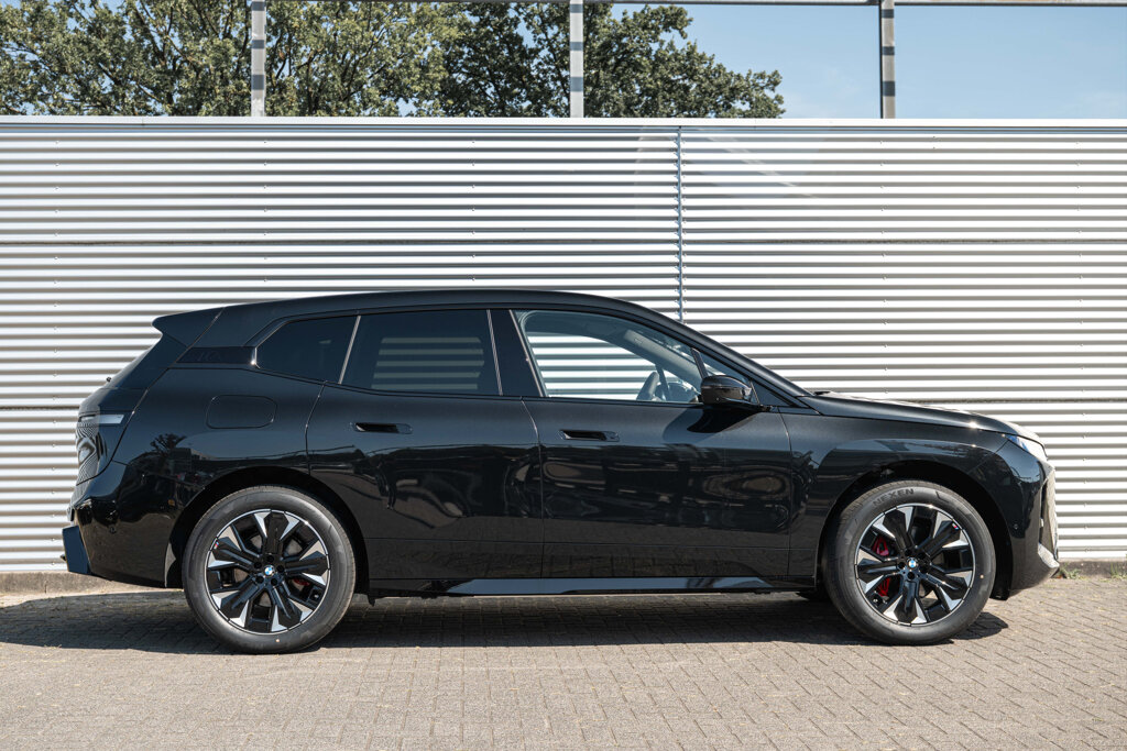 BMW iX 3